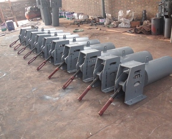 ln水平圆形管道槽钢焊接连环吊架,亿海管道支吊架行家